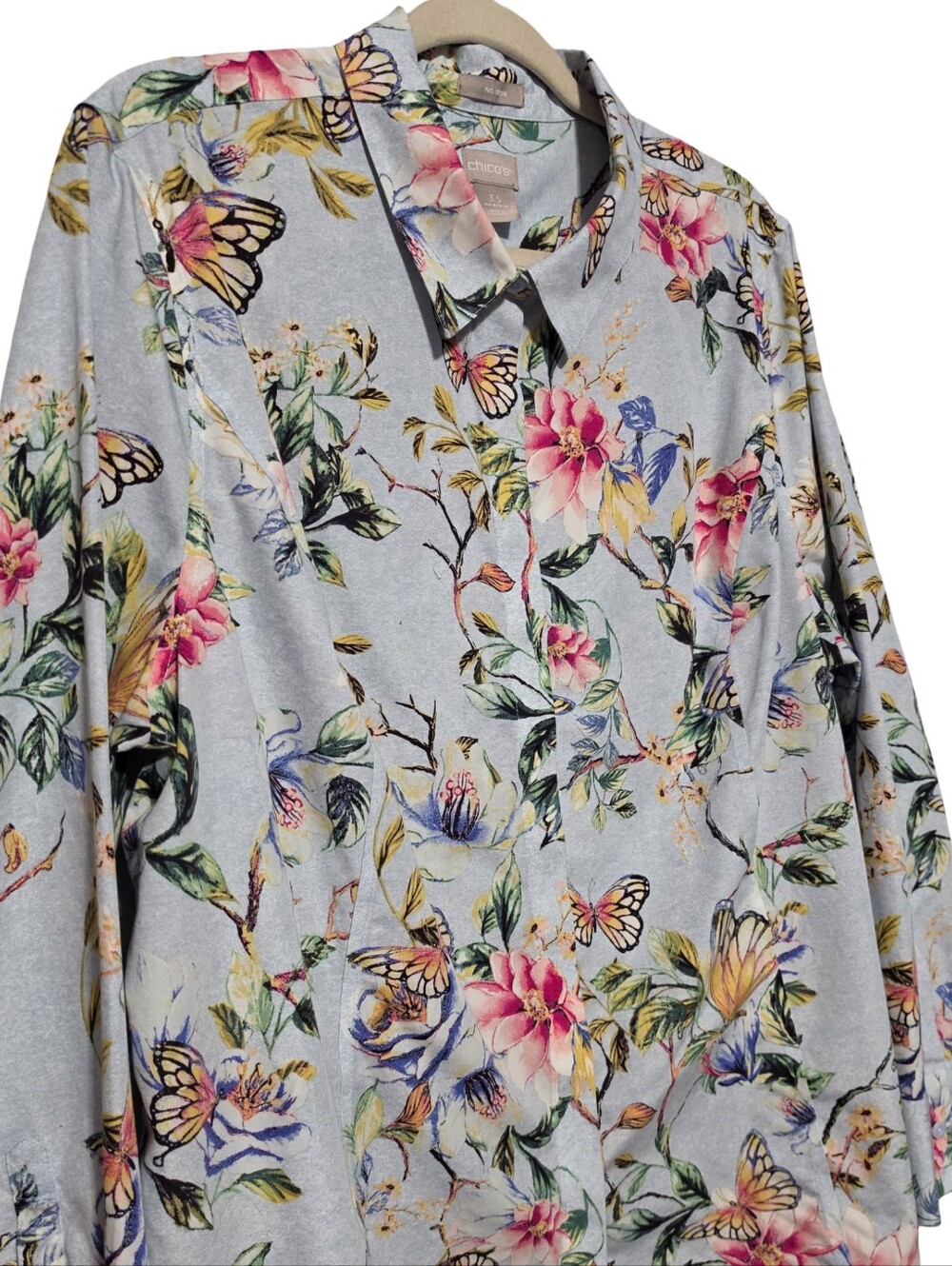 CHICOS Blouse Womens Size 18 Blue Floral Butterfly Button Front Cottagecore Chic - Picture 3 of 8
